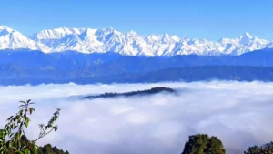 बागेश्वर, कौसानी से हिमालय का विहंगम दृश्य