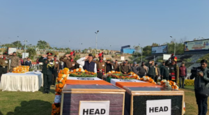 सीएम धामी ने शहीदों को दी श्रद्धांजलि