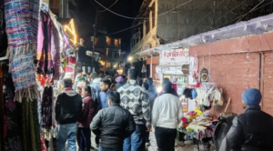 क्रिसमस व नए साल के जश्न को उमड़े पर्यटकों से गुलजार रहा चकराता बाजार