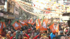 सीएम का उत्तरकाशी में रोड शो