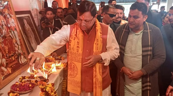 कैंची धाम में सीएम धामी