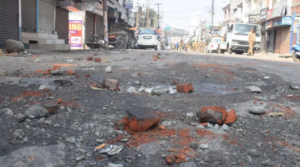सपा नेता का भाई गिरफ्तार, दबिश जारी; कर्फ्यू में ढील के बाद नैनीताल-बरेली मार्ग पर आवागमन शुरू
