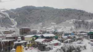 उत्तराखंड में बर्फबारी