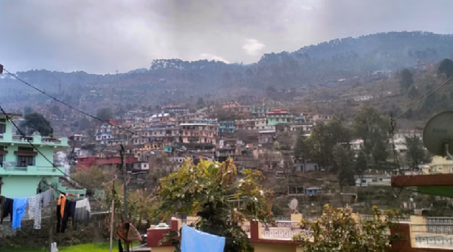 Uttarakhand: कई जिलों में आज भी बिगड़ा रहेगा मौसम, बारिश का यलो अलर्ट