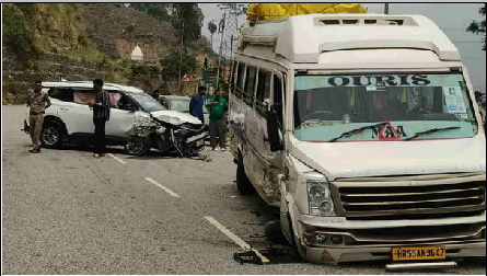 Uttarakhand: ऋषिकेश-गंगोत्री हाईवे पर टैंपो और कार की भिडंत, 7 यात्री घायल, 3 हायर सेंटर रेफर