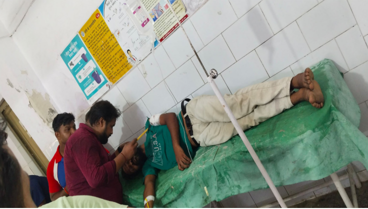 पांच किलो आम फ्री में न देने पर युवक को मारी गोली