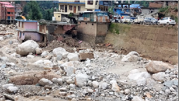 Himachal: मानसून सीजन में अब तक 98 लोगों की माैत, प्रदेश में 209 सड़कें बाधित, कई भागों में भारी बारिश का अलर्ट