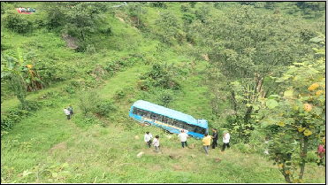 हिमाचल में भीषण बस दुर्घटना, 8 लोगों की जान गई, 21 घायल — पीएमओ ने की आर्थिक मदद की घोषणा