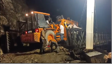 ऋषिकेश-बदरीनाथ हाईवे बाधित, केदारनाथ यात्रा कुछ समय के लिए रोकी गई, दून समेत चार जिलों में तेज बारिश की चेतावनी