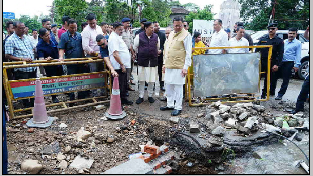 सीएम धामी ने अतिवृष्टि से प्रभावित क्षेत्रों का किया स्थलीय निरीक्षण, विभागों को अलर्ट मोड पर रहने के निर्देश