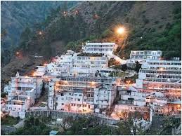 Katra: 22 दिन बाद फिर गूंजी जयकारा, माता वैष्णो देवी यात्रा शुरू