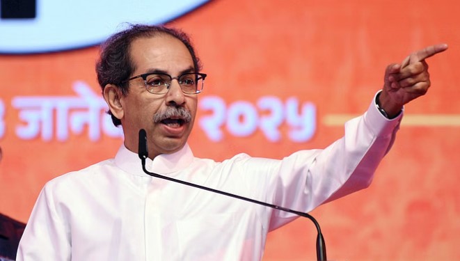 Politics: शिवसेना (UBT) का हमला, राष्ट्रपति चुनाव से गैरहाज़िर दलों की मान्यता हो रद्द