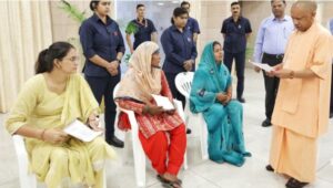 सीएम योगी का जनता दर्शन: रायबरेली से आए मरीजों की मदद के दिए निर्देश