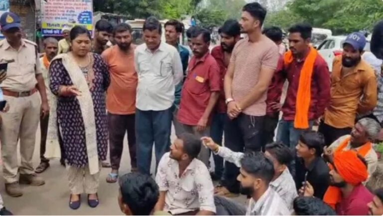 जनसेवा अस्पताल में हंगामा: आयुष्मान कार्ड धारकों से वसूले जा रहे पैसे!