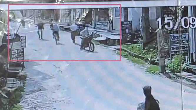 Haridwar: कनखल में बदमाशों ने दिनदहाड़े की हवाई फायरिंग, सीसीटीवी में दर्ज हुई वारदात