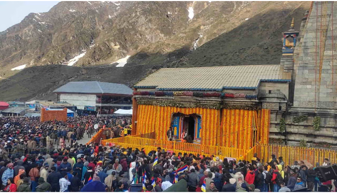 Uttarakhand: चारधाम यात्रा पर अस्थायी रोक, प्रशासन ने पांच सितंबर तक स्थगित की यात्रा