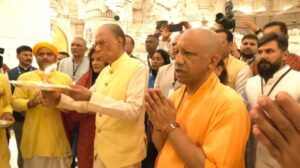 मॉरीशस PM ने पत्नी संग किया रामलला का दर्शन, सीएम योगी भी रहे मौजूद