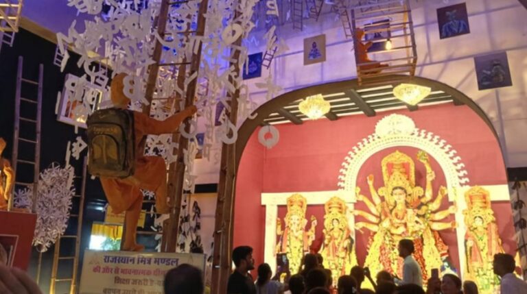 आस्था और टेक्नोलॉजी का संगम: झारखंड का पूजा पंडाल बना डिजिटल शिक्षा का मंच