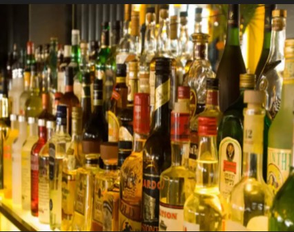 बिना लाइसेंस शराब बेचने पर पुलिस करेगी सख्त कार्रवाई, आबकारी विभाग अलर्ट