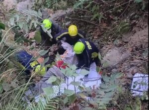 उत्तराखंड में बड़ा हादसा: बारातियों से भरी बोलेरो खाई में गिरी, 5 लोगों की मौत, 5 घायल