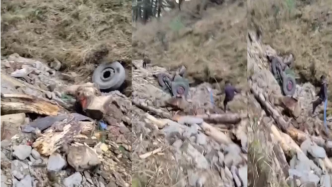 सेना का बुटेलप्रुफ वाहन गहरी खाई में गिरा, 10 जवानों की मौत, 7 घायल