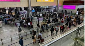 दिल्ली–बागडोगरा फ्लाइट में बम की सूचना, लखनऊ एयरपोर्ट पर कराई गई इमरजेंसी लैंडिंग