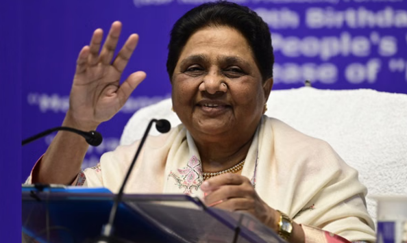 बसपा मायावती ने अकेले ‘यूपी विधानसभा चुनाव’ लड़ने का किया एलान, कहा- बाबा साहेब के सम्मान के लिए जुट जाएं अंबेडकरवादी लोग