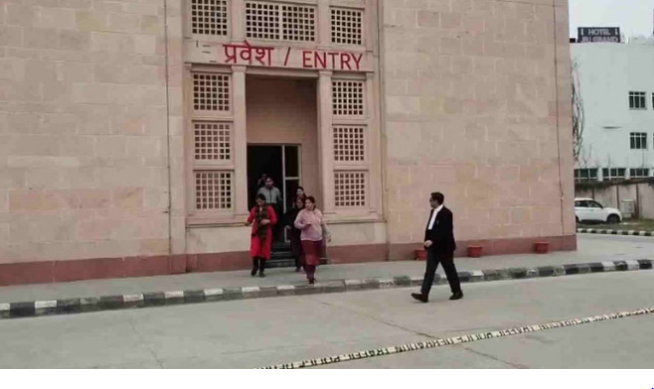 न्यायालय को फिर बम से उड़ाने की मिली धमकी, बम निरोधक दस्ता टीम पहुंची