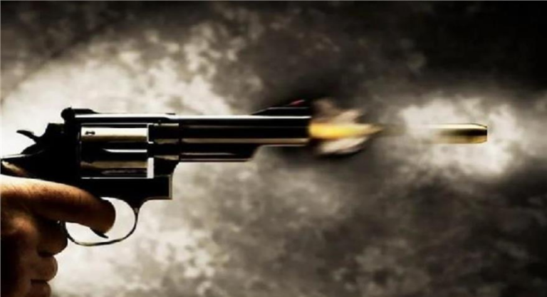 मशहूर कारोबारी को संदिग्ध परिस्थितियों में लगी गोली, हालत गंभीर; जांच जुटी में पुलिस