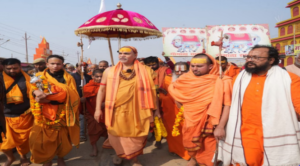 शंकराचार्य अविमुक्तेश्वरानंद और उनके शिष्य मुकुंदानंद के विरुद्ध झूंसी थाने में FIR |