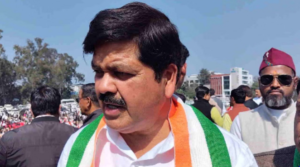 डांस पार्टी को लेकर गरमाई सियासत, पूर्व विधायक चैंपियन के आरोपों पर बोले गणेश गोदियाल ने कहा- महेंद्र भट्ट के पास बेहतर जवाब