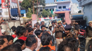 वैवाहिक कार्यक्रम से लौट रहीं पांच महिलाओं को पिकअप ने कुचला; तीन की मौत, दो घायल