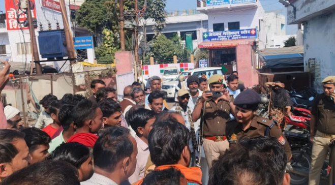 वैवाहिक कार्यक्रम से लौट रहीं पांच महिलाओं को पिकअप ने कुचला; तीन की मौत, दो घायल