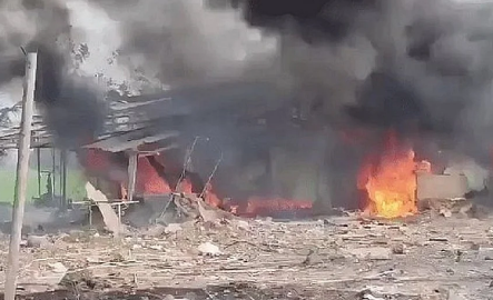 पटाखा फैक्टरी धमाके में 18 लोग हताहत, 6 की हालत गंभीर; राहत-बचाव कार्य जारी