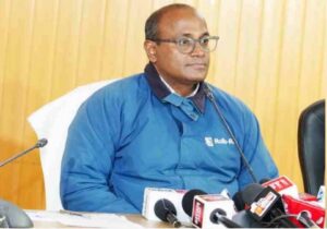 प्री एसआईआर की समीक्षा के लिए चुनाव आयोग ने अफसरों को मैदान में उतारा |