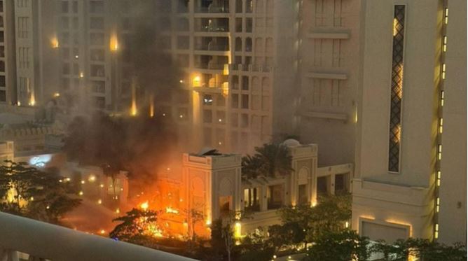 दुबई में फिर धमाका, हिलीं इमारतें और आसमान में छाया धुआं; दहला पूरा इलाका