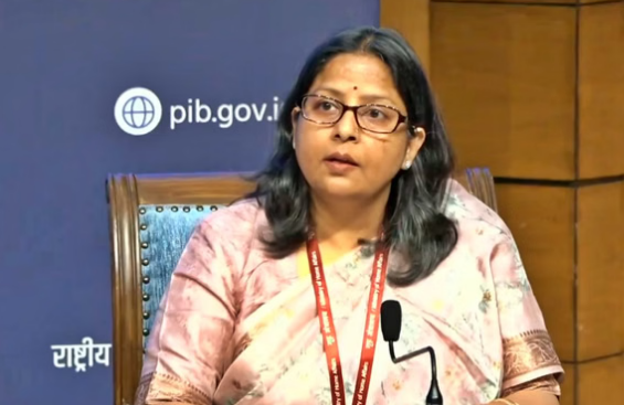 सरकार का दावा- देश में तेल-गैस का संकट नहीं, केंद्र सरकार ने जमाखोरी के खिलाफ सख्त एक्शन के दिए निर्देश