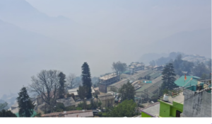 बदला मौसम: पहाड़ से मैदान तक छाए बादल, तूफान का ऑरेंज अलर्ट