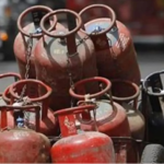 एलपीजी गैस वितरण व्यवस्था को लेकर प्रशासन सख्त, टोकन सिस्टम लागू; अनावश्यक भीड़ पर रोक