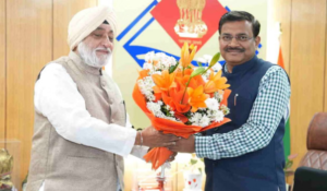 हेमकुंड साहिब के कपाट 23 मई को खुलेंगे, ट्रस्ट के अध्यक्ष ने की मुख्य सचिव से मुलाकात, तीर्थयात्रा की तैयारियों पर हुई चर्चा