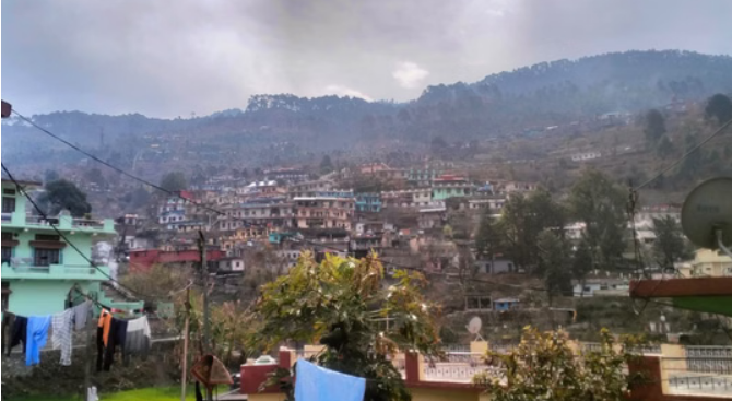 पहाड़ से मैदान तक खिली धूप पर नहीं चढ़ा पारा, कल से फिर मौसम बदलने की संभावना