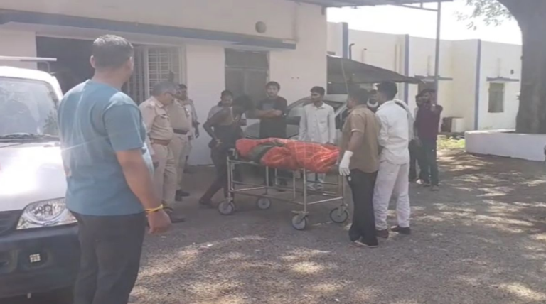 स्टेयरिंग फेल होने से अनियंत्रित होकर पलटा ट्रैक्टर, नाबालिग किशोरी की मौके पर मौत, 1 घायल