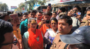 विवादित धार्मिक स्थल को लेकर हिंदू संगठन एकजुट, थानों में धरना-प्रदर्शन, निर्माण का एक हिस्सा सील