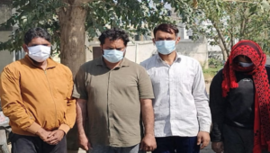 गुरुजी के साथ एटीएम लूट रही थी छात्रा, तभी आ गई पुलिस, 4 गिरफ्तार