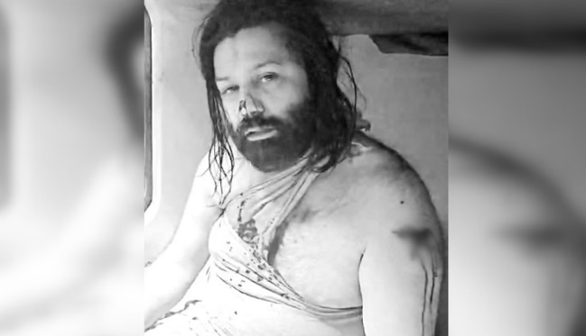 स्वामी अविमुक्तेश्वरानंद के खिलाफ कोर्ट जाने वाले आशुतोष महाराज पर धारदार हथियार से हमला, ट्रेन के टॉयलेट में छिपकर बचाई जान