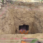 बाराबंकी में जमीन विवाद से मचा हड़कंप, महंत ने दी जिंदा समाधि की चेतावनी