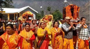 पांडुकेश्वर से बदरीनाथ के लिए पवित्र डोली यात्रा रवाना