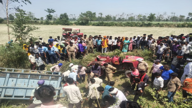 लखीमपुर खीरी में दर्दनाक सड़क हादसा: मुंडन संस्कार में जा रहे 5 लोगों की मौत, 22 घायल