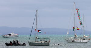 अमेरिकी दावा—ईरान से जुड़े 38 जहाजों की गतिविधि रोकी गई