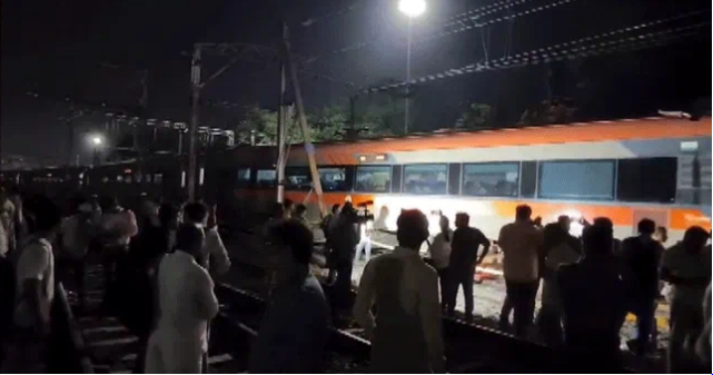 इंडोनेशिया में दर्दनाक रेल हादसा: अब तक 14 लोगों की मौत, कई घायल